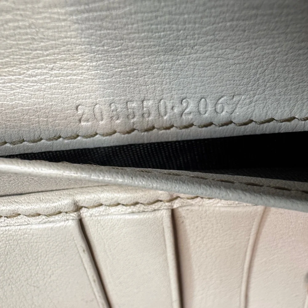Gucci Tan and Brown GG Monogram Wallet - Picture 15 of 16